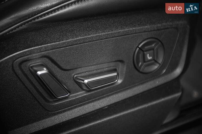 Внедорожник / Кроссовер Audi e-tron 2019 в Одессе