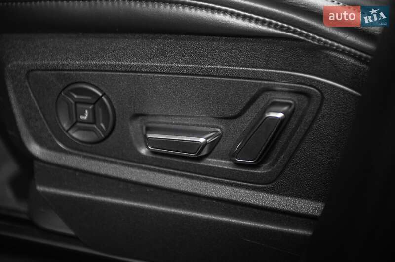 Внедорожник / Кроссовер Audi e-tron 2019 в Одессе