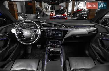 Внедорожник / Кроссовер Audi e-tron 2019 в 