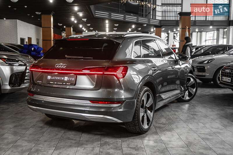 Внедорожник / Кроссовер Audi e-tron 2019 в Одессе