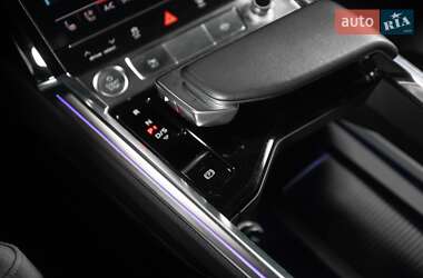 Внедорожник / Кроссовер Audi e-tron 2019 в 