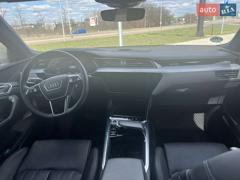 Внедорожник / Кроссовер Audi e-tron 2022 в Одессе