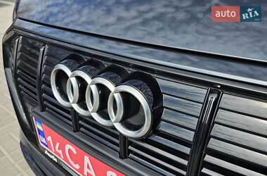 Внедорожник / Кроссовер Audi e-tron 2022 в 