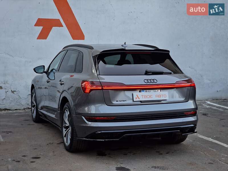 Внедорожник / Кроссовер Audi e-tron 2020 в Одессе