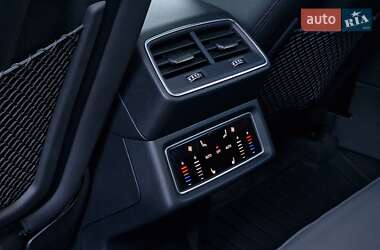 Внедорожник / Кроссовер Audi e-tron 2020 в 