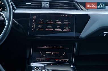 Внедорожник / Кроссовер Audi e-tron 2020 в 