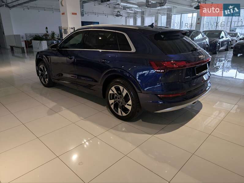 Внедорожник / Кроссовер Audi e-tron 2021 в Киеве