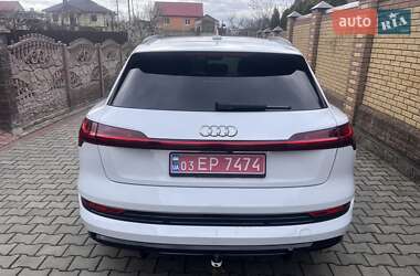 Внедорожник / Кроссовер Audi e-tron 2020 в 