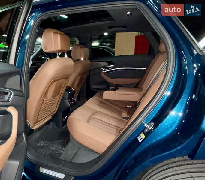 Внедорожник / Кроссовер Audi e-tron 2019 в Киеве