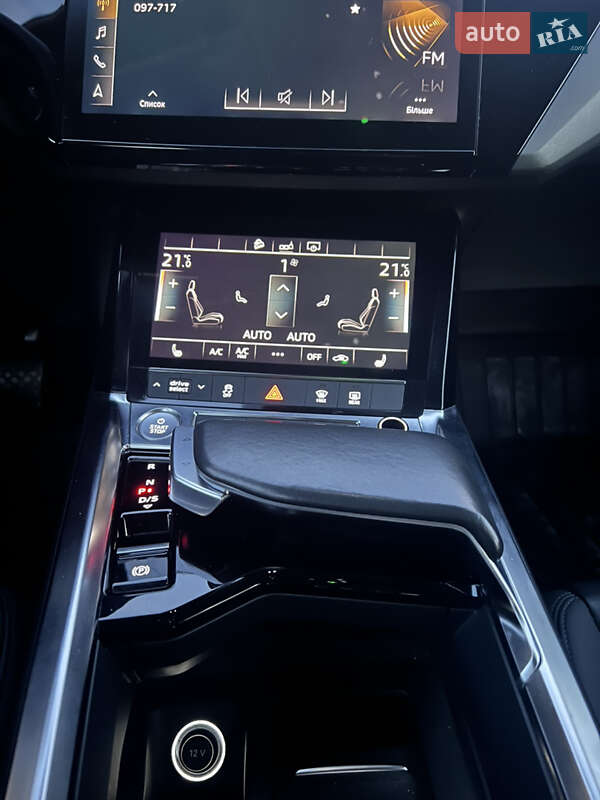 Внедорожник / Кроссовер Audi e-tron 2019 в Ужгороде фото 20 Внедорожник / Кроссовер Audi e-tron 2019 в Ужгороде