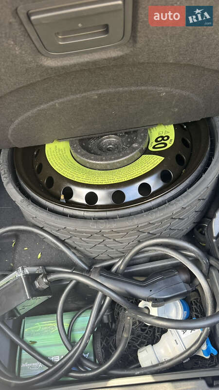 Внедорожник / Кроссовер Audi e-tron 2019 в Львове