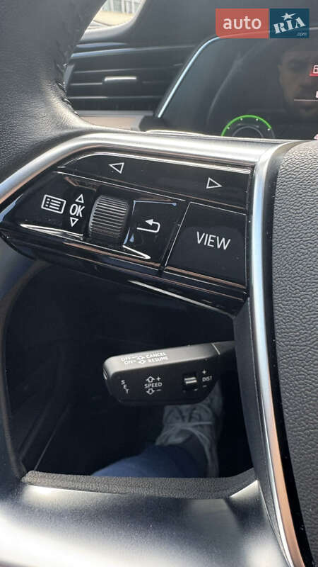 Внедорожник / Кроссовер Audi e-tron 2019 в Львове