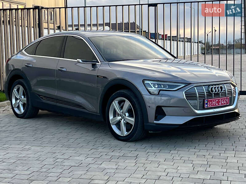 Внедорожник / Кроссовер Audi e-tron 2020 в Ужгороде