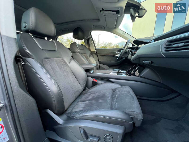 Внедорожник / Кроссовер Audi e-tron 2020 в Ужгороде