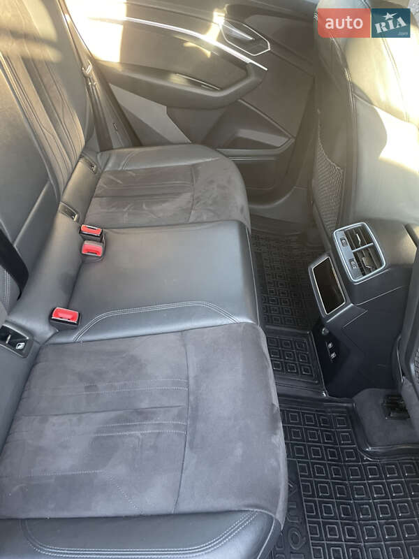 Внедорожник / Кроссовер Audi e-tron 2019 в Житомире