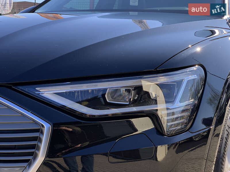 Внедорожник / Кроссовер Audi e-tron 2019 в Бердичеве