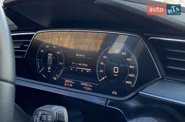 Позашляховик / Кросовер Audi e-tron 2019 в 