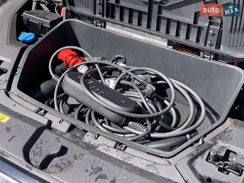 Внедорожник / Кроссовер Audi e-tron 2019 в Бердичеве
