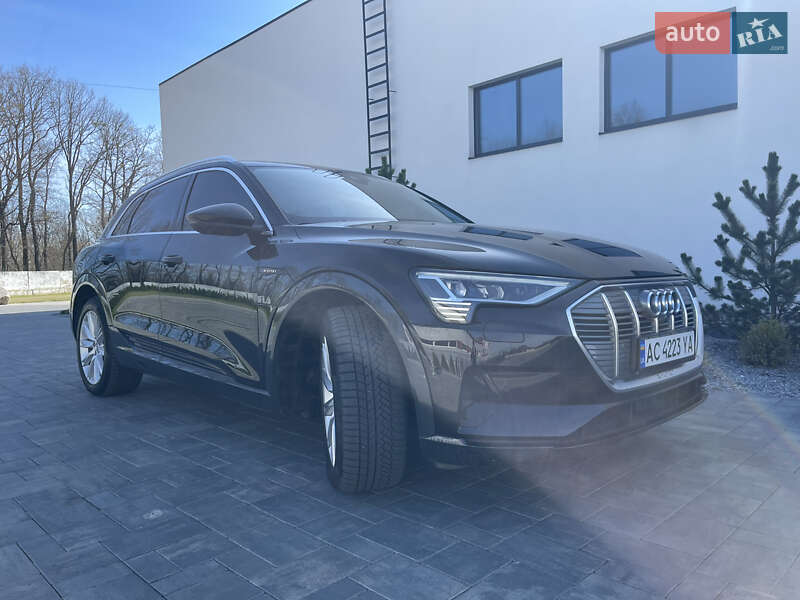 Позашляховик / Кросовер Audi e-tron 2019 в Луцьку