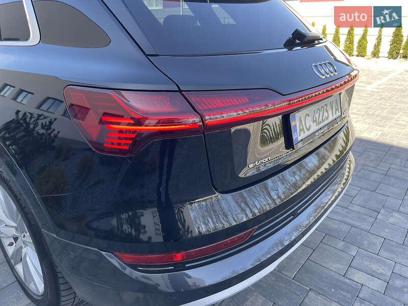 Позашляховик / Кросовер Audi e-tron 2019 в Луцьку