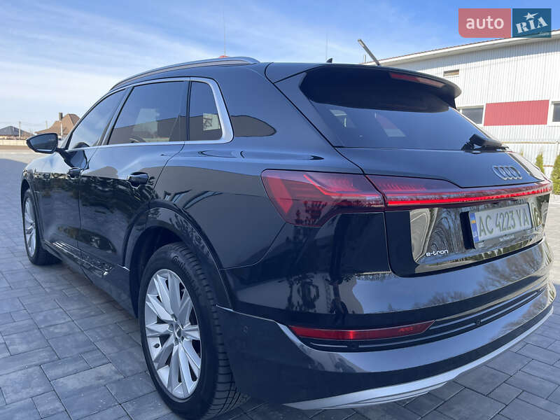 Позашляховик / Кросовер Audi e-tron 2019 в Луцьку