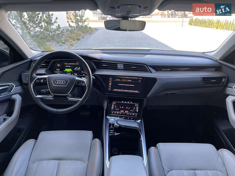 Позашляховик / Кросовер Audi e-tron 2019 в Луцьку