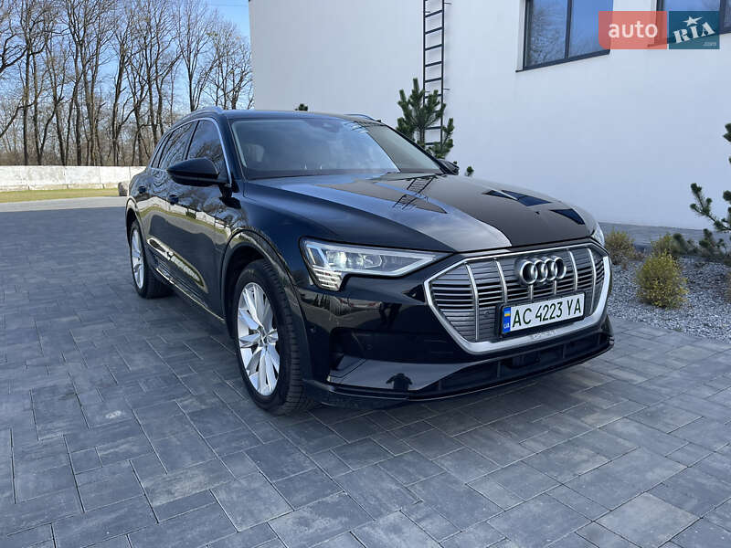 Позашляховик / Кросовер Audi e-tron 2019 в Луцьку