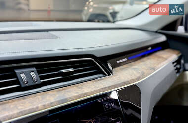 Внедорожник / Кроссовер Audi e-tron 2019 в 