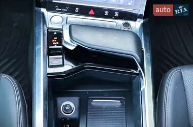 Внедорожник / Кроссовер Audi e-tron 2019 в 