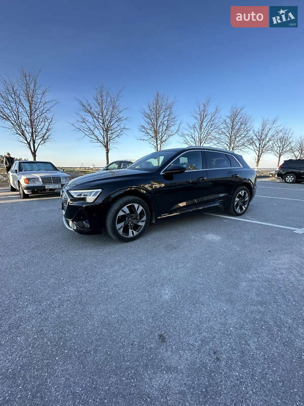 Позашляховик / Кросовер Audi e-tron 2021 в Тернополі фото 3 Позашляховик / Кросовер Audi e-tron 2021 в Тернополі
