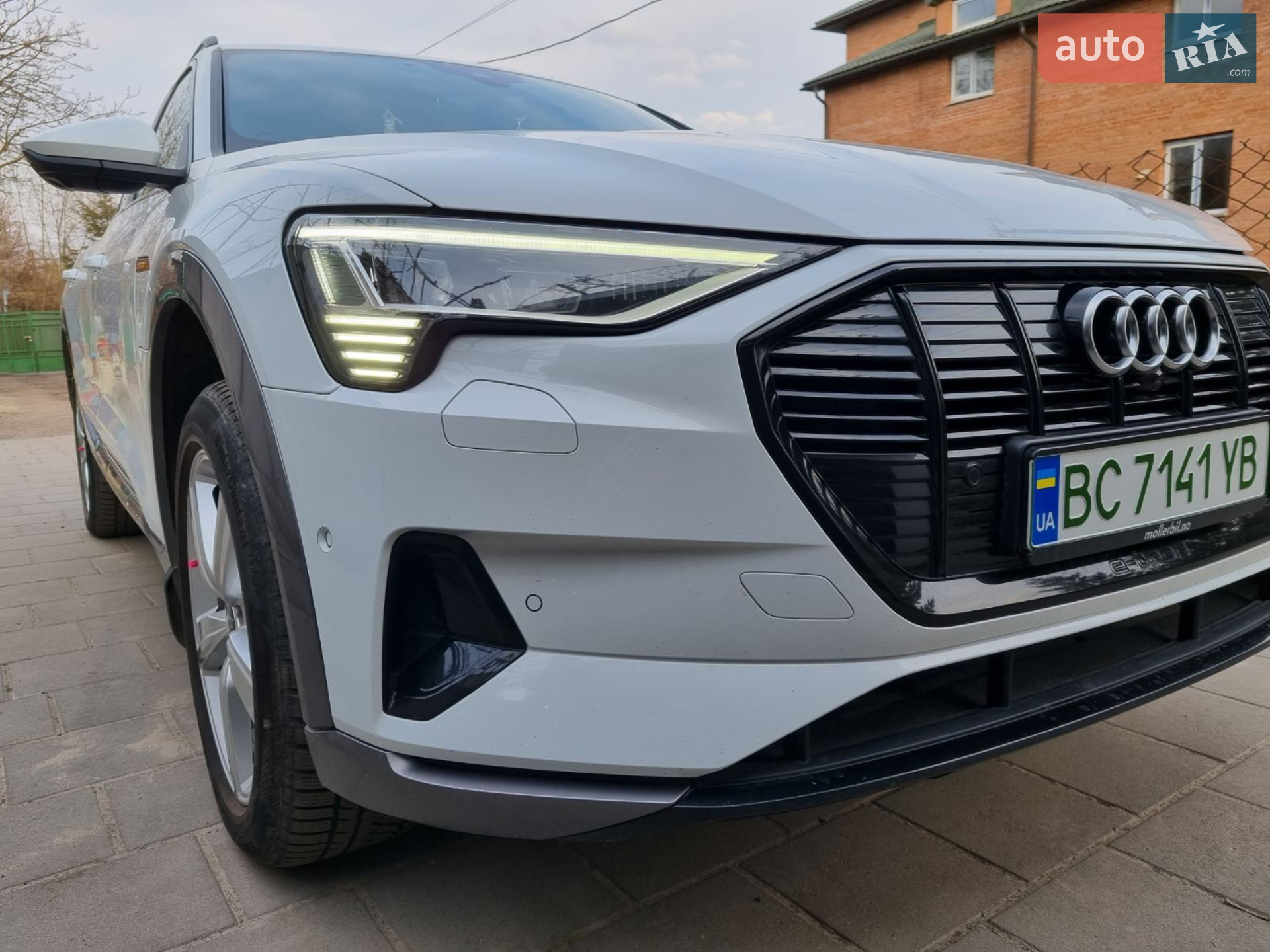 2019 Audi e-tron - мініатюра 5