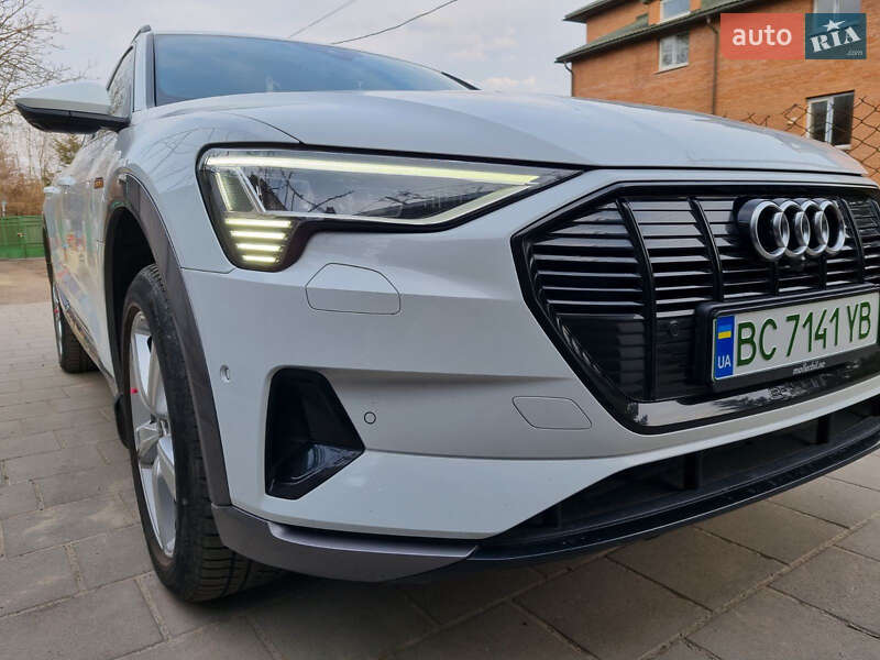 Внедорожник / Кроссовер Audi e-tron 2019 в Львове