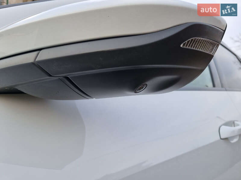 Внедорожник / Кроссовер Audi e-tron 2019 в Львове