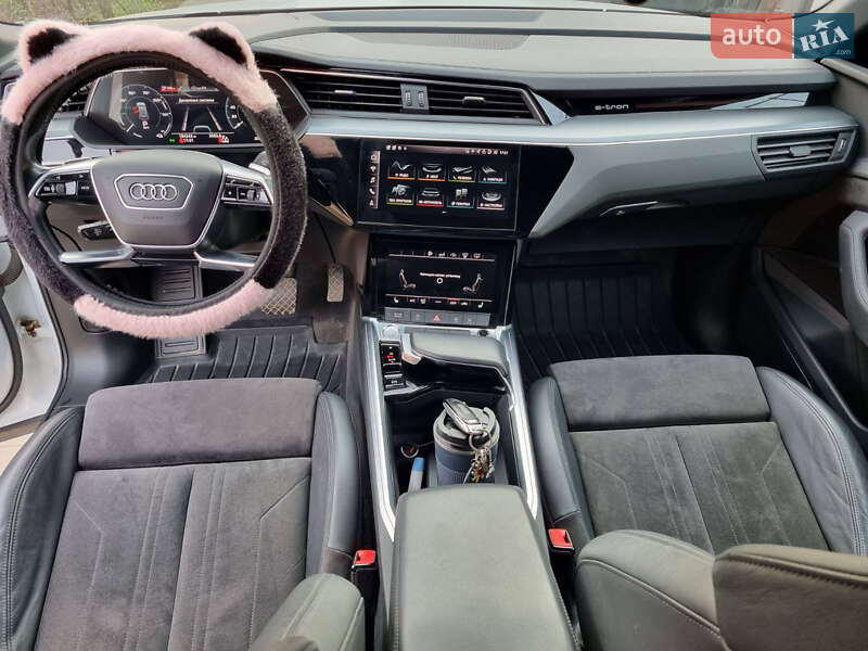 Внедорожник / Кроссовер Audi e-tron 2019 в Львове