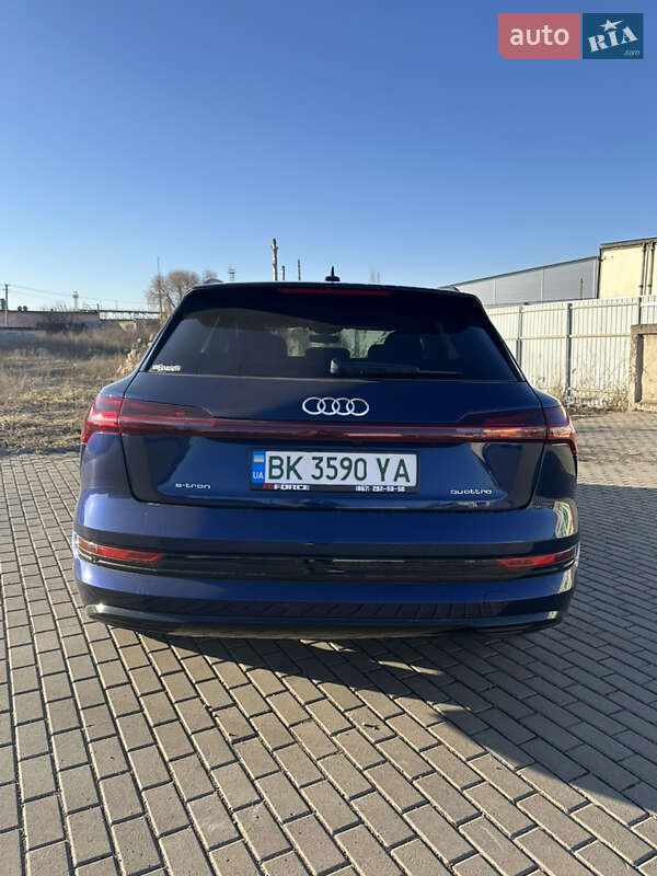 Внедорожник / Кроссовер Audi e-tron 2020 в Ровно
