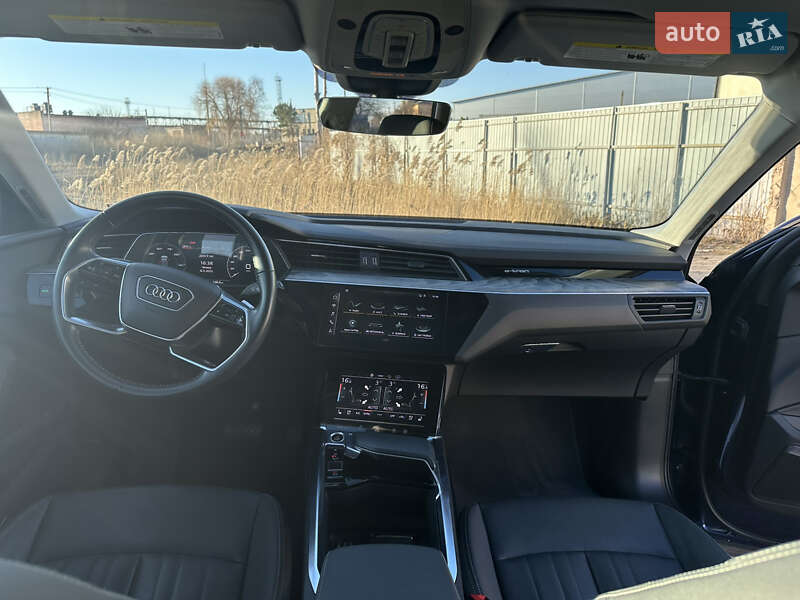 Внедорожник / Кроссовер Audi e-tron 2020 в Ровно