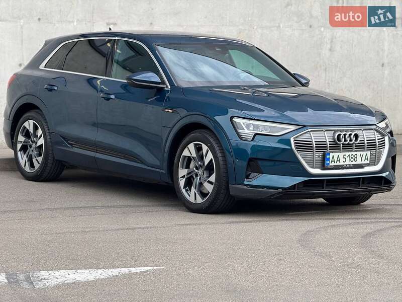 Audi e-tron 2019