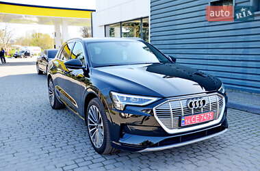 Позашляховик / Кросовер Audi e-tron 2019 в 