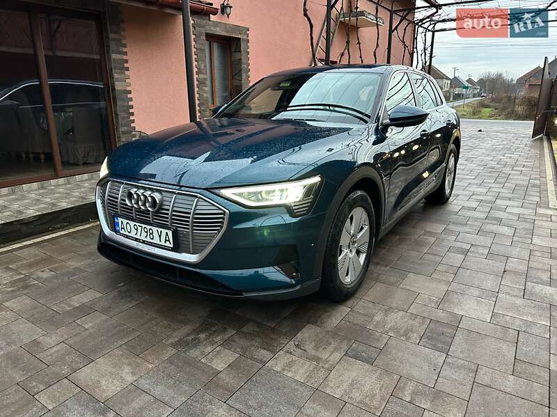Audi e-tron 2019