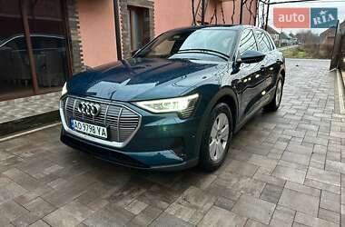 Внедорожник / Кроссовер Audi e-tron 2019 в 