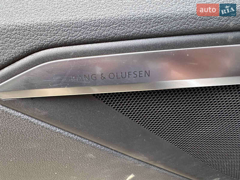 Внедорожник / Кроссовер Audi e-tron 2019 в Львове