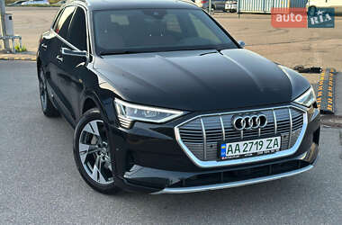 Внедорожник / Кроссовер Audi e-tron 2019 в 