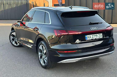 Внедорожник / Кроссовер Audi e-tron 2019 в 