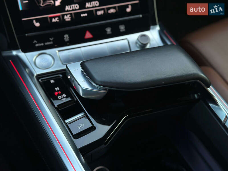 Внедорожник / Кроссовер Audi e-tron 2019 в Киеве