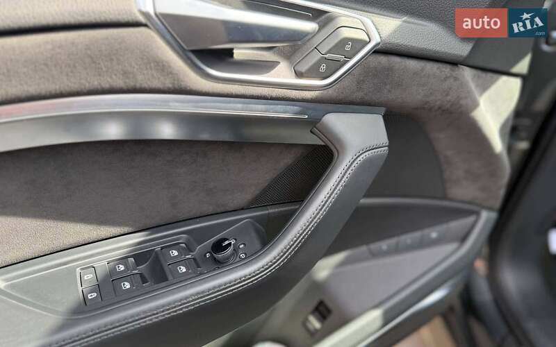 Внедорожник / Кроссовер Audi e-tron 2020 в Черновцах