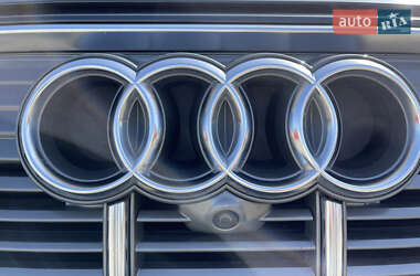 Внедорожник / Кроссовер Audi e-tron 2021 в 