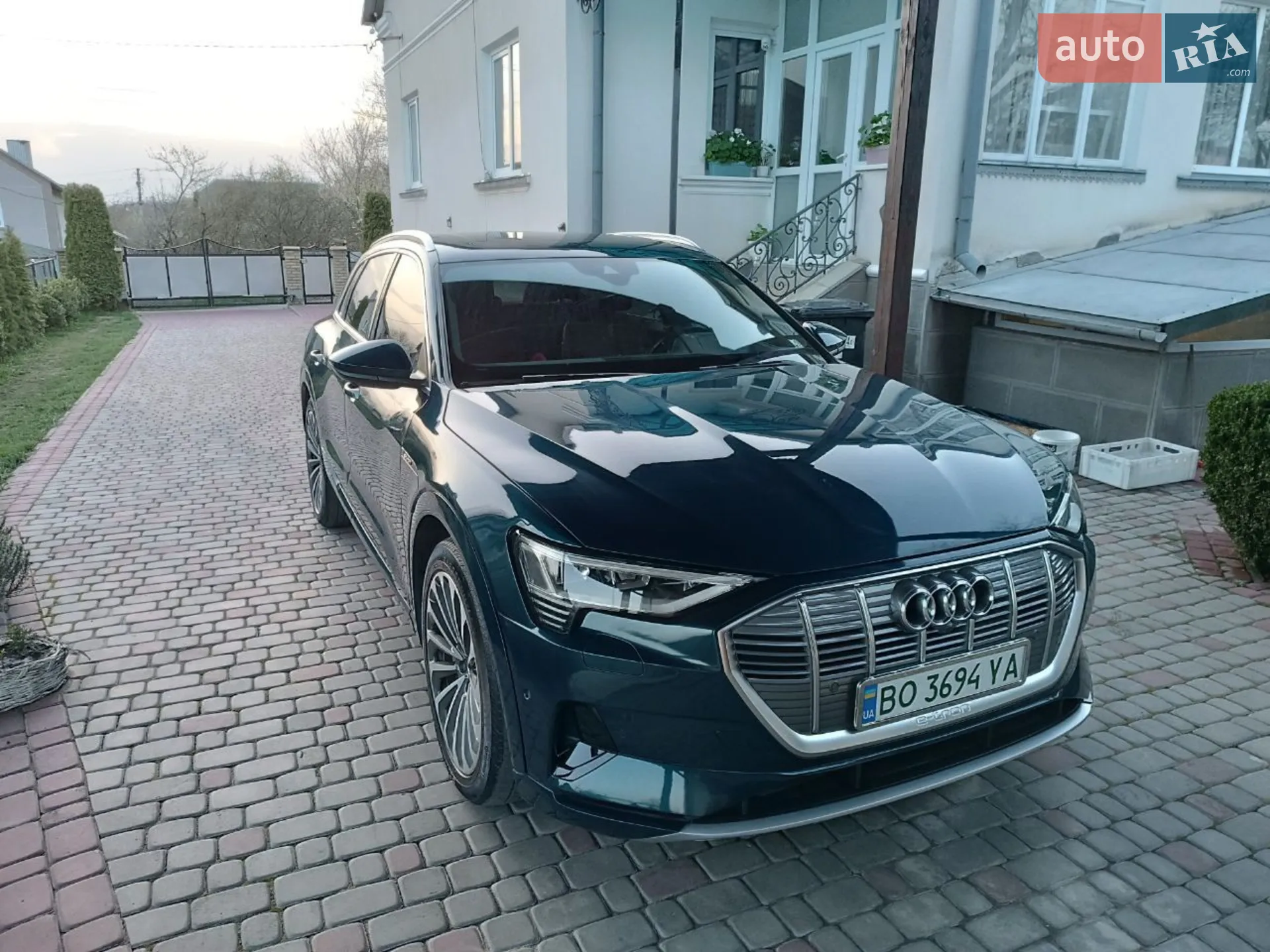 2019 Audi e-tron - мініатюра 3
