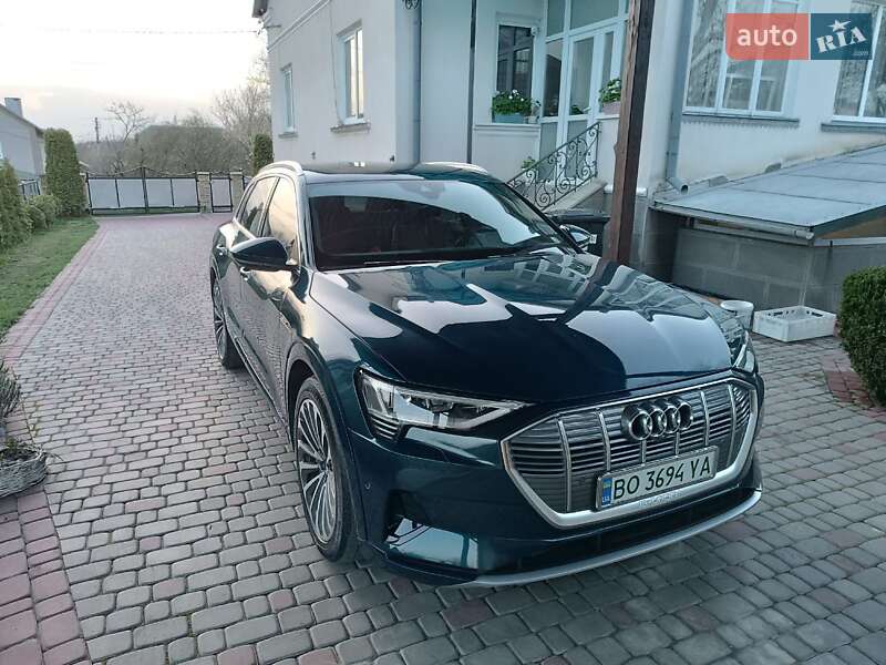 Внедорожник / Кроссовер Audi e-tron 2019 в Тернополе