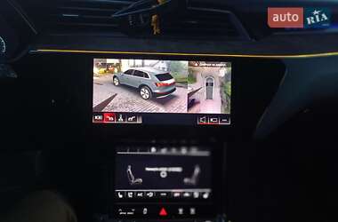 Внедорожник / Кроссовер Audi e-tron 2019 в 