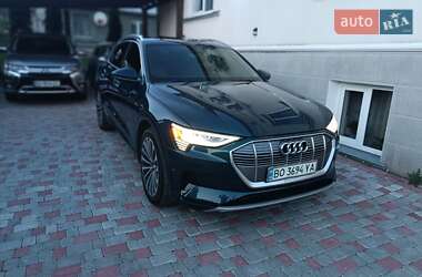 Внедорожник / Кроссовер Audi e-tron 2019 в 